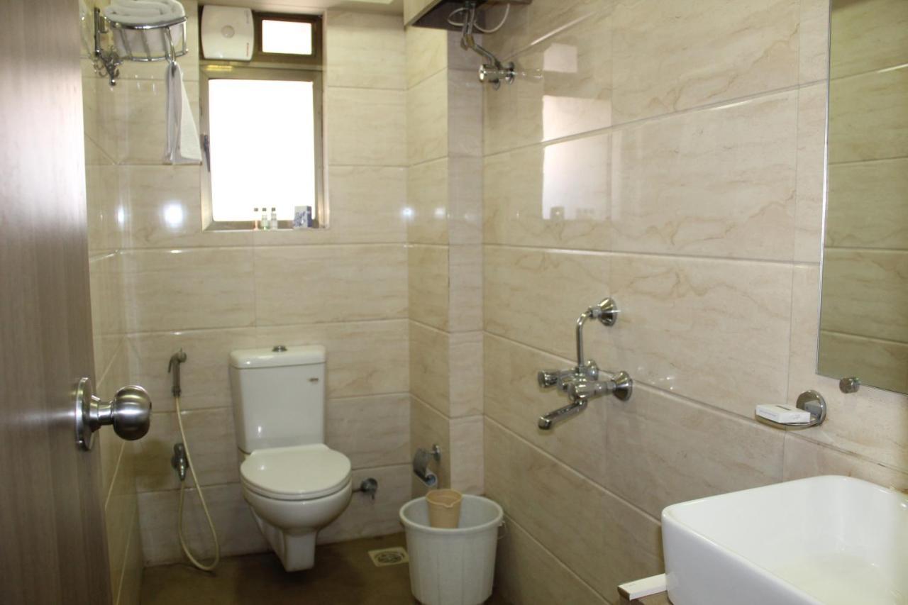 Maxxvalue - Service Apartment Marol Bombaim Exterior foto