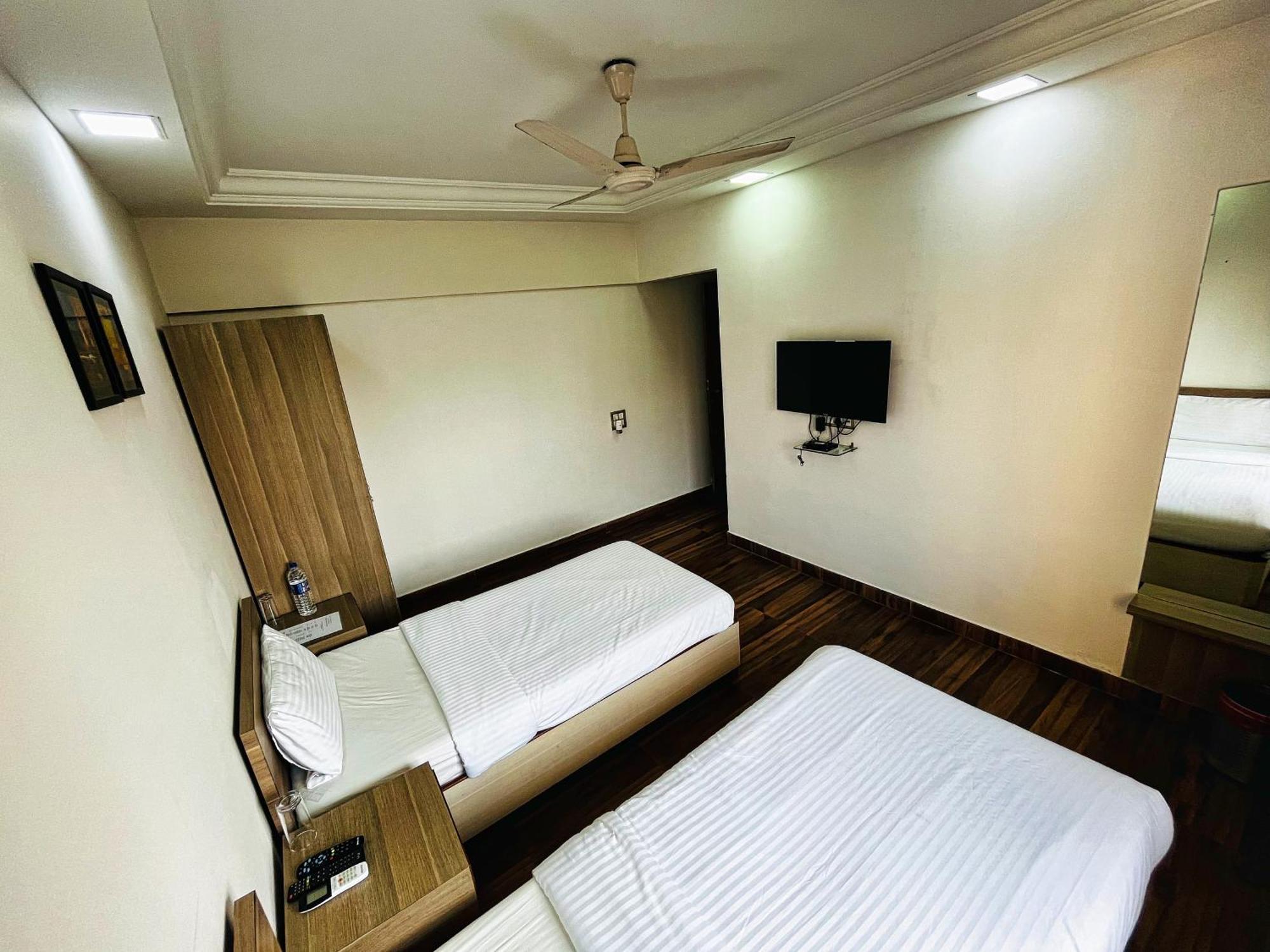 Maxxvalue - Service Apartment Marol Bombaim Exterior foto